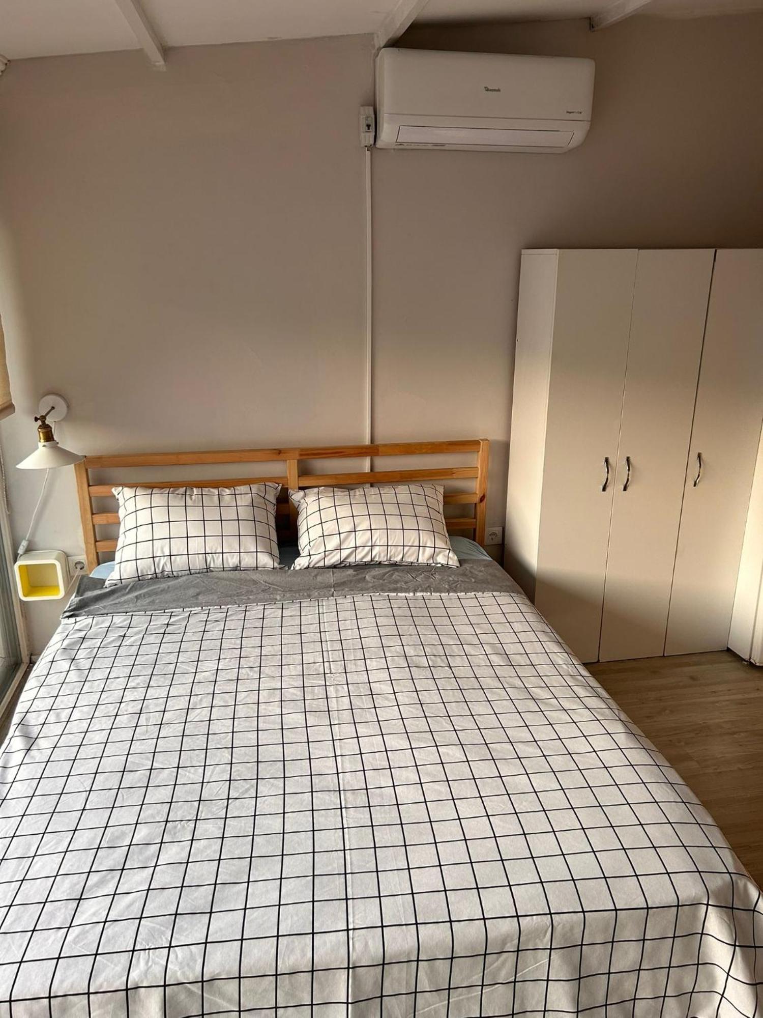 I1 House Apartment *